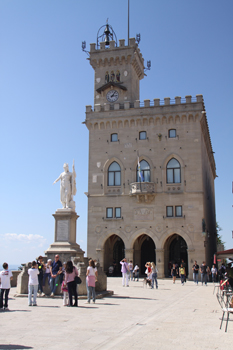 Town Hall & Statue of Liberty